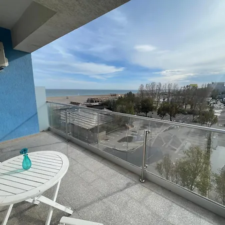 Blumarina Summerland Sea View