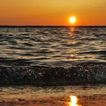 Blumarina Summerland Sea View Apartment Mamaia