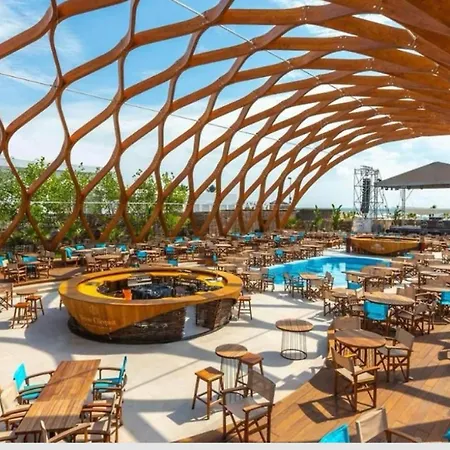 Blumarina Summerland Sea View Mamaia