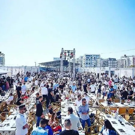 Blumarina Summerland Sea View Apartment Mamaia