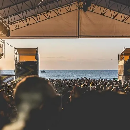 Blumarina Summerland Sea View 公寓